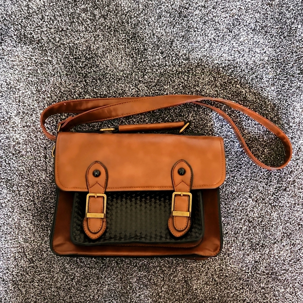 Brown pleated purse
